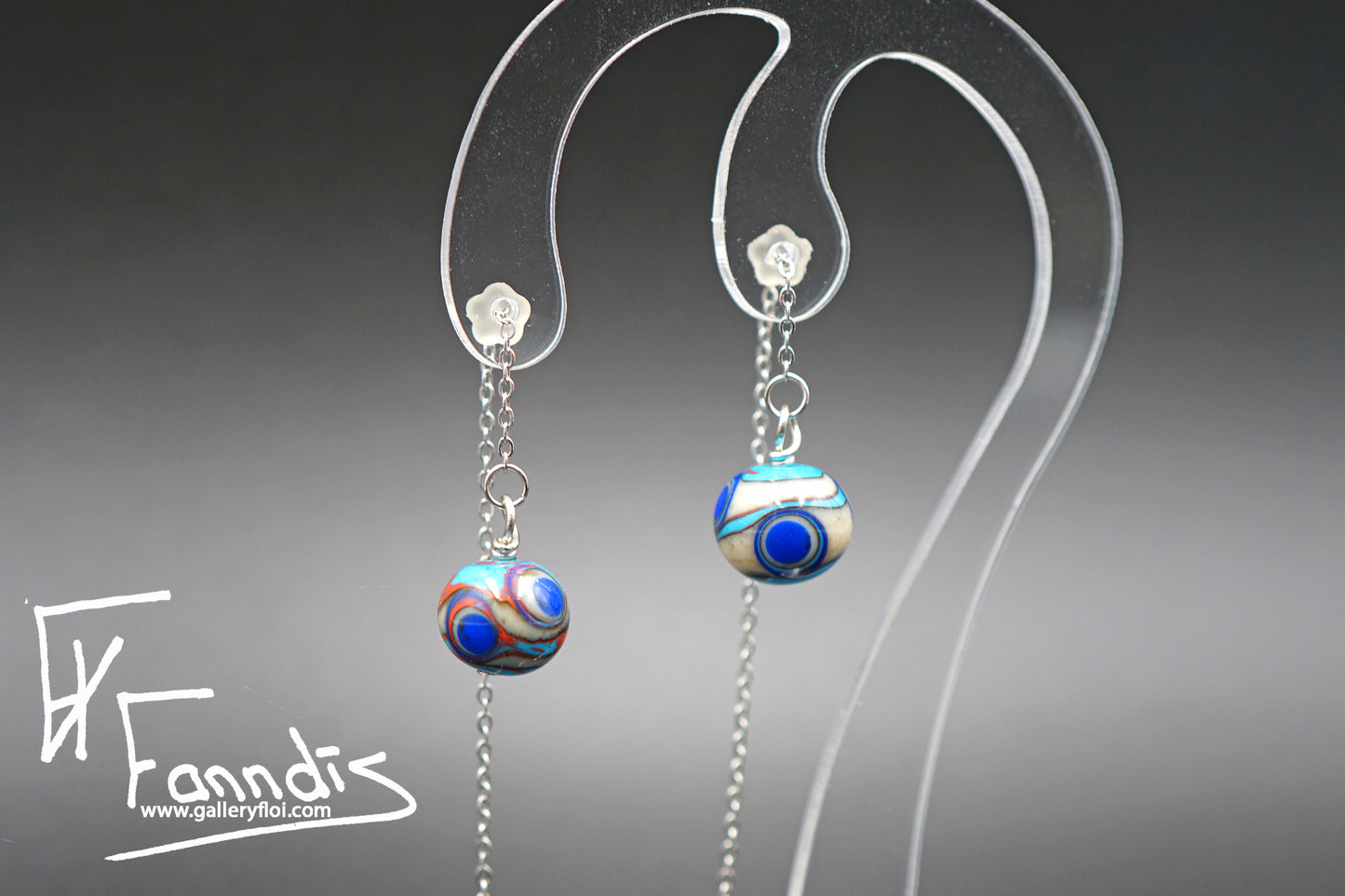 Eyrnalokkar / Earrings