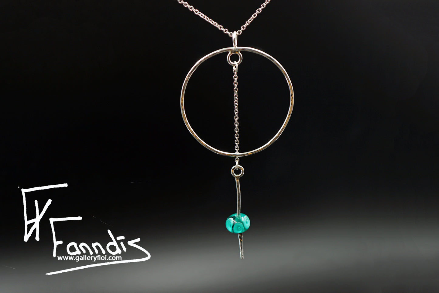 925 Silfur hálsmen með glerperlu / 925 Silver necklace with a glass bead