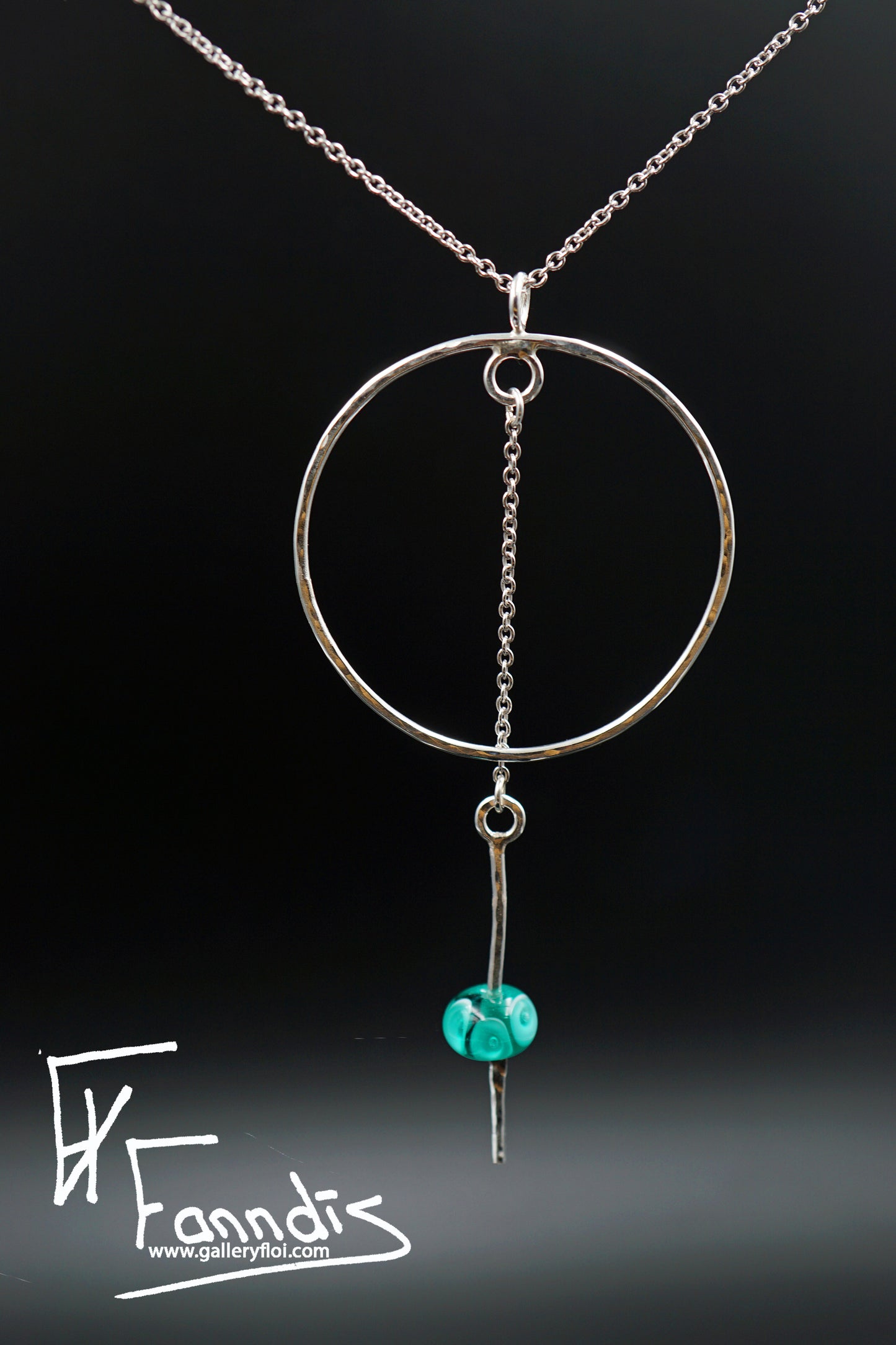 925 Silfur hálsmen með glerperlu / 925 Silver necklace with a glass bead