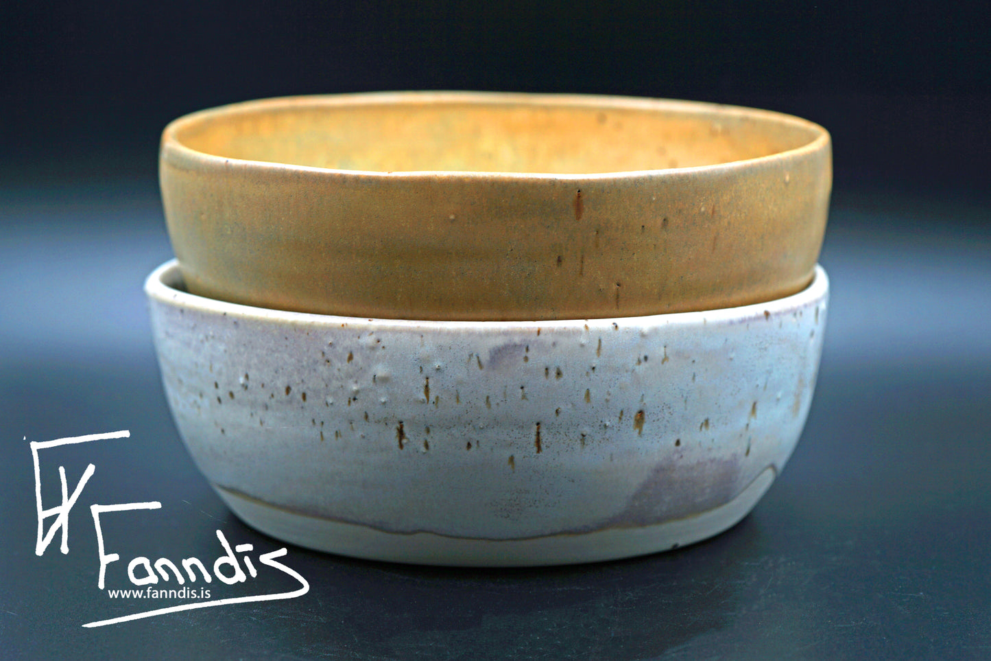 Eldföst skál með hrauni / Cooking bowl with lava (1,000 ml)