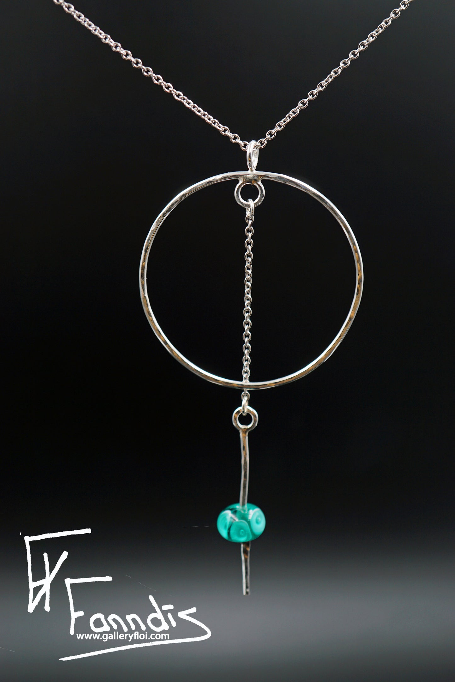 925 Silfur hálsmen með glerperlu / 925 Silver necklace with a glass bead