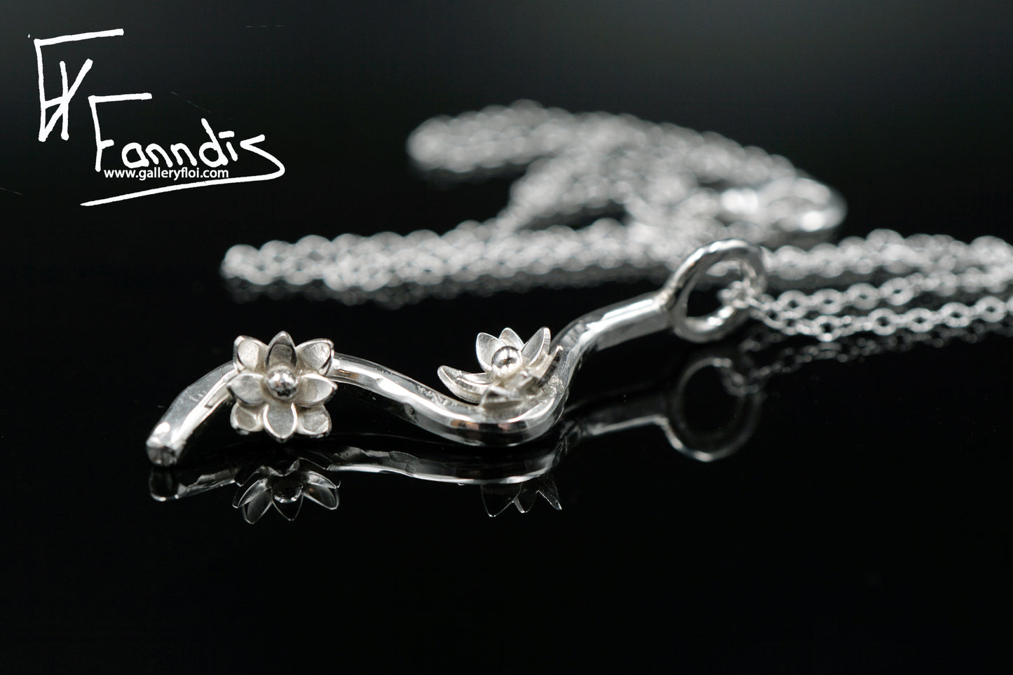 925 Silfur Blóma grein hálsmen / 925 Silver Flower branch necklace