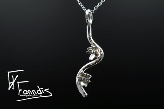 925 Silfur Blóma grein hálsmen / 925 Silver Flower branch necklace