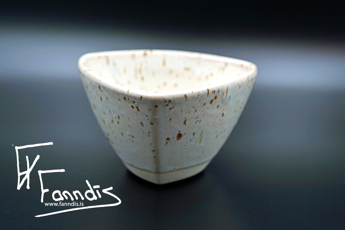 Skál með hrauni / Bowl with lava (180 - 2,000 ml)