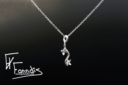 925 Silfur Blóma grein hálsmen / 925 Silver Flower branch necklace