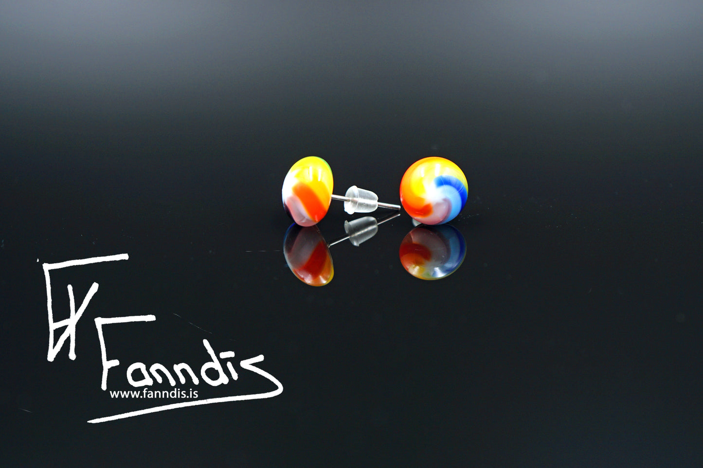 Gler pinna eyrnalokkar / Glass stud earrings