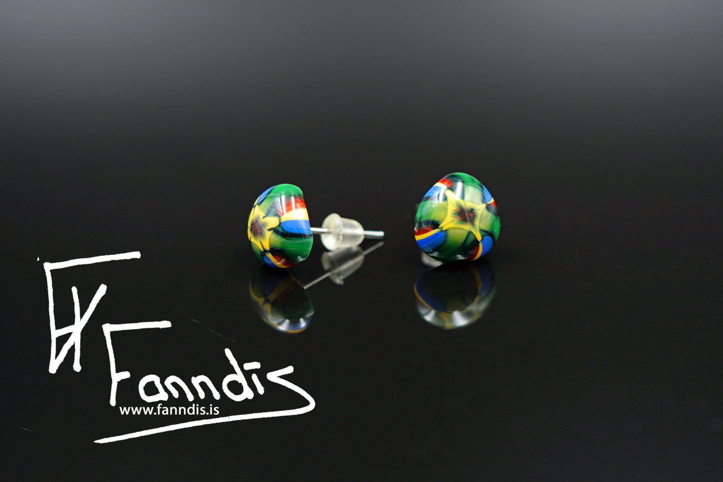 Gler pinna eyrnalokkar / Glass stud earrings