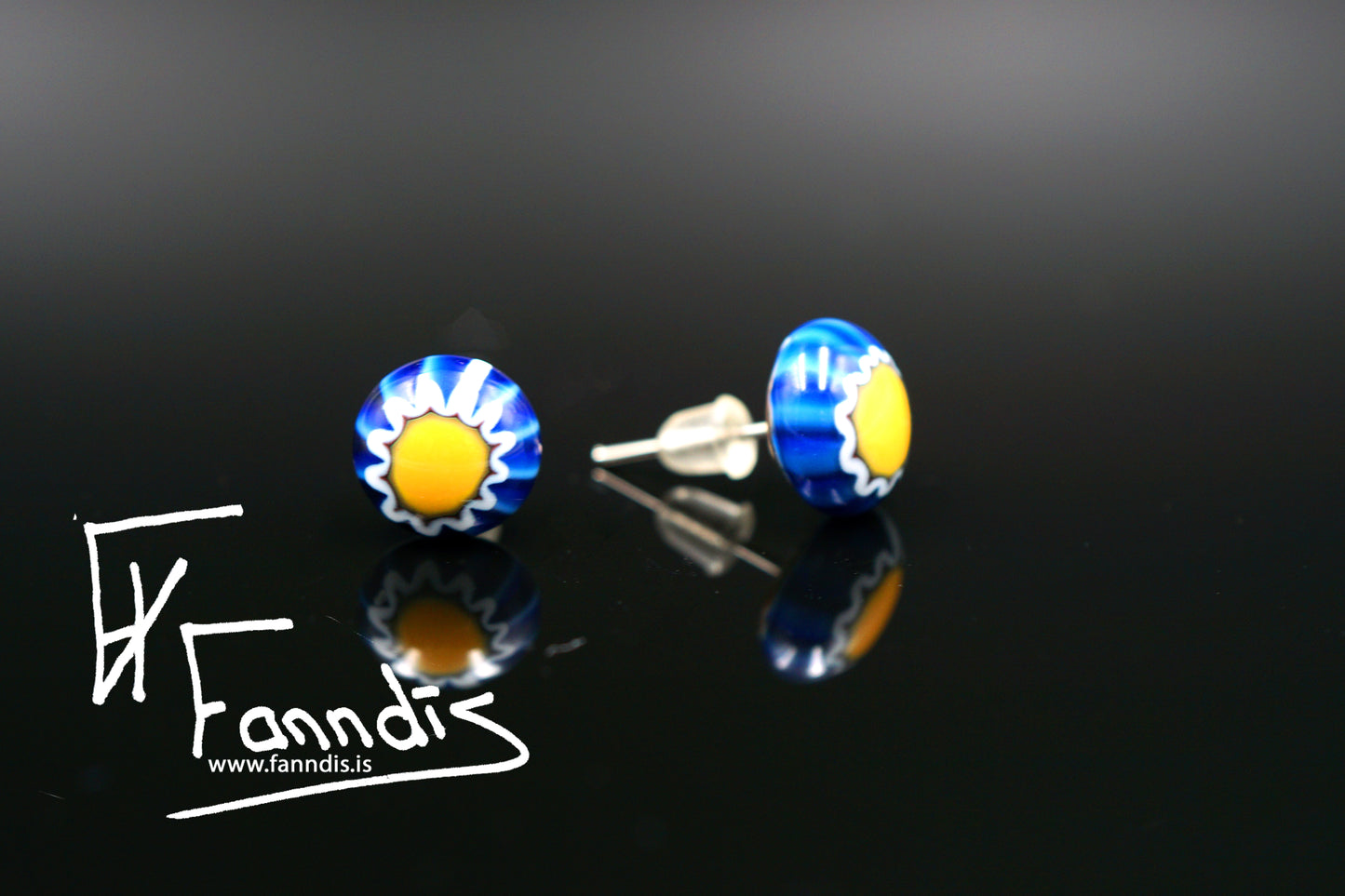 Gler pinna eyrnalokkar / Glass stud earrings