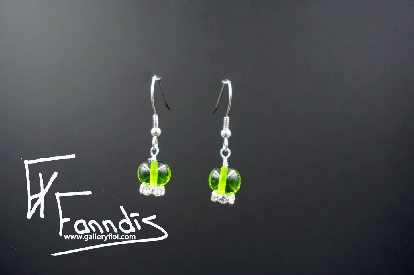 Eyrnalokkar Dökk Gras Grænn / Earrings Dark Green Grass