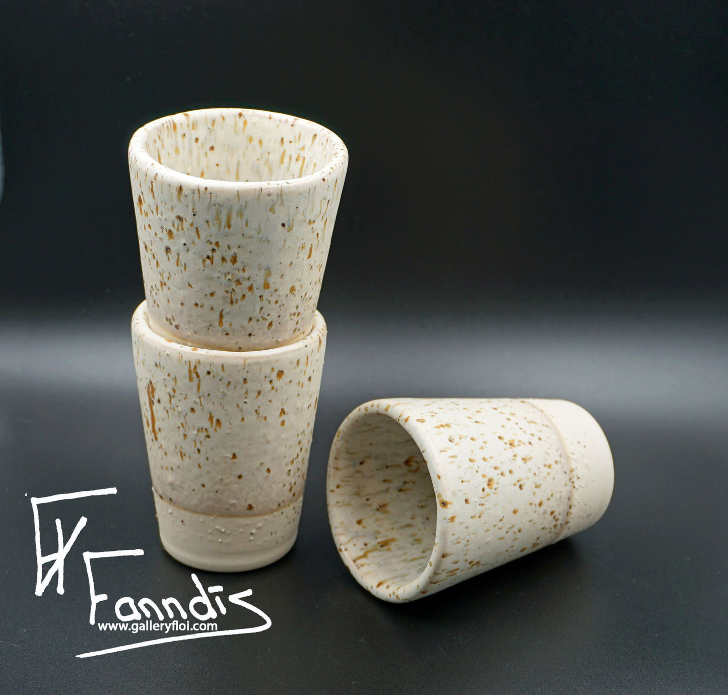 Bolli / Cups