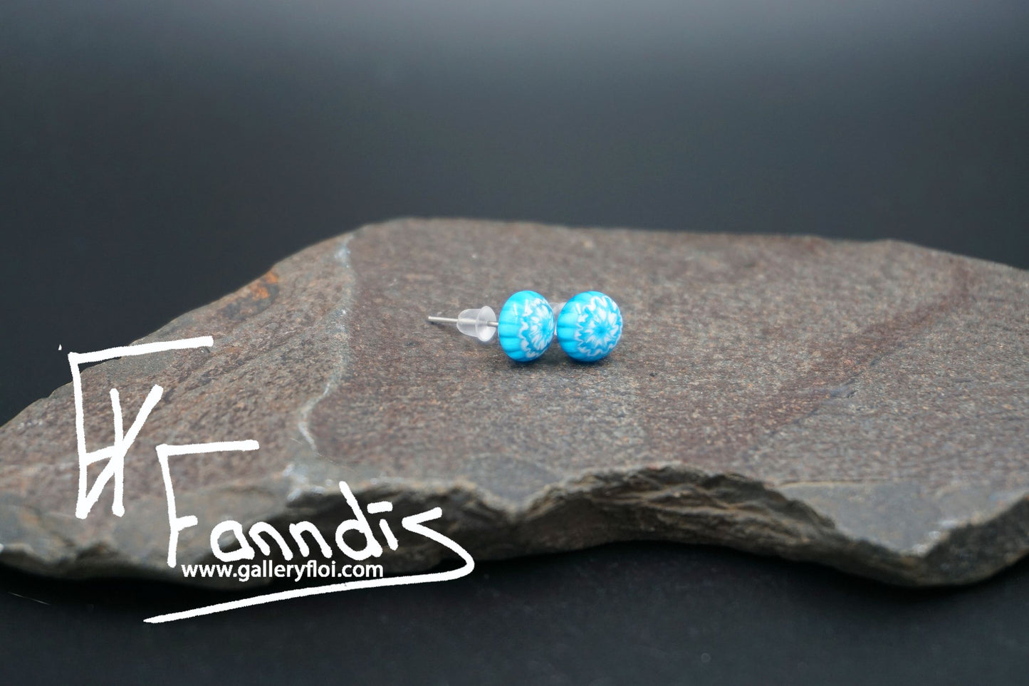 Einstök pinna eyrnalokkar Blóm Dökk Blágrænn / Unique stud earrings Flower Dark Turquoise