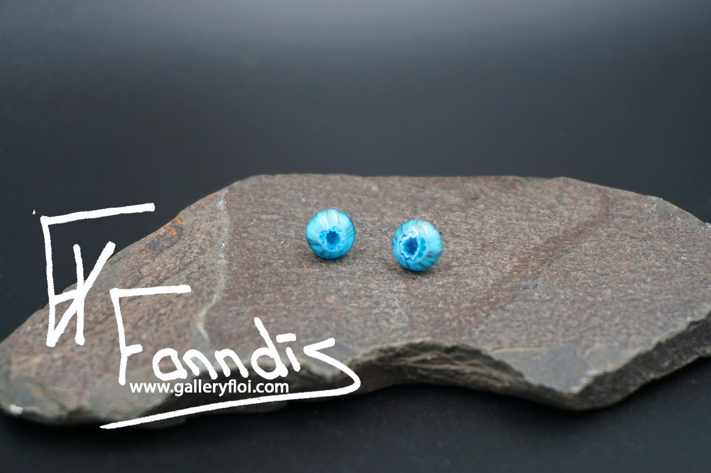 Einstök pinna eyrnalokkar Blóm Dökk Blágrænn / Unique stud earrings Flower Dark Turquoise