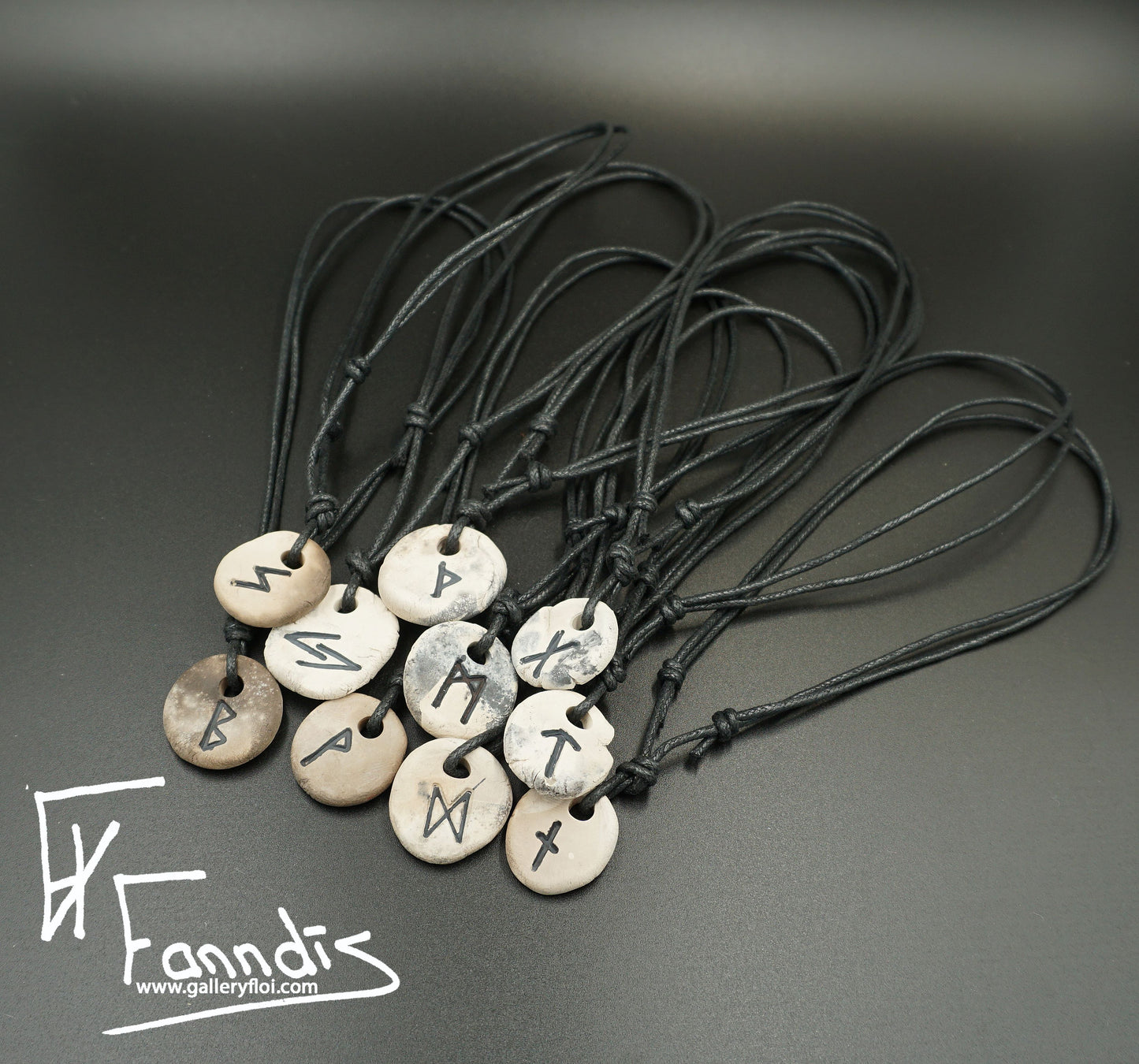 Víkinga rúna hálsmen / Viking rune necklace