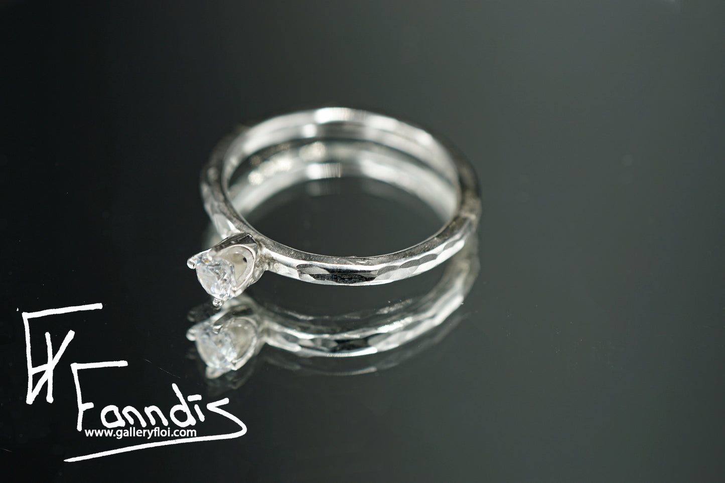 925 Silfur hringur með Zirkonia / 925 Silver ring with Zirkonia