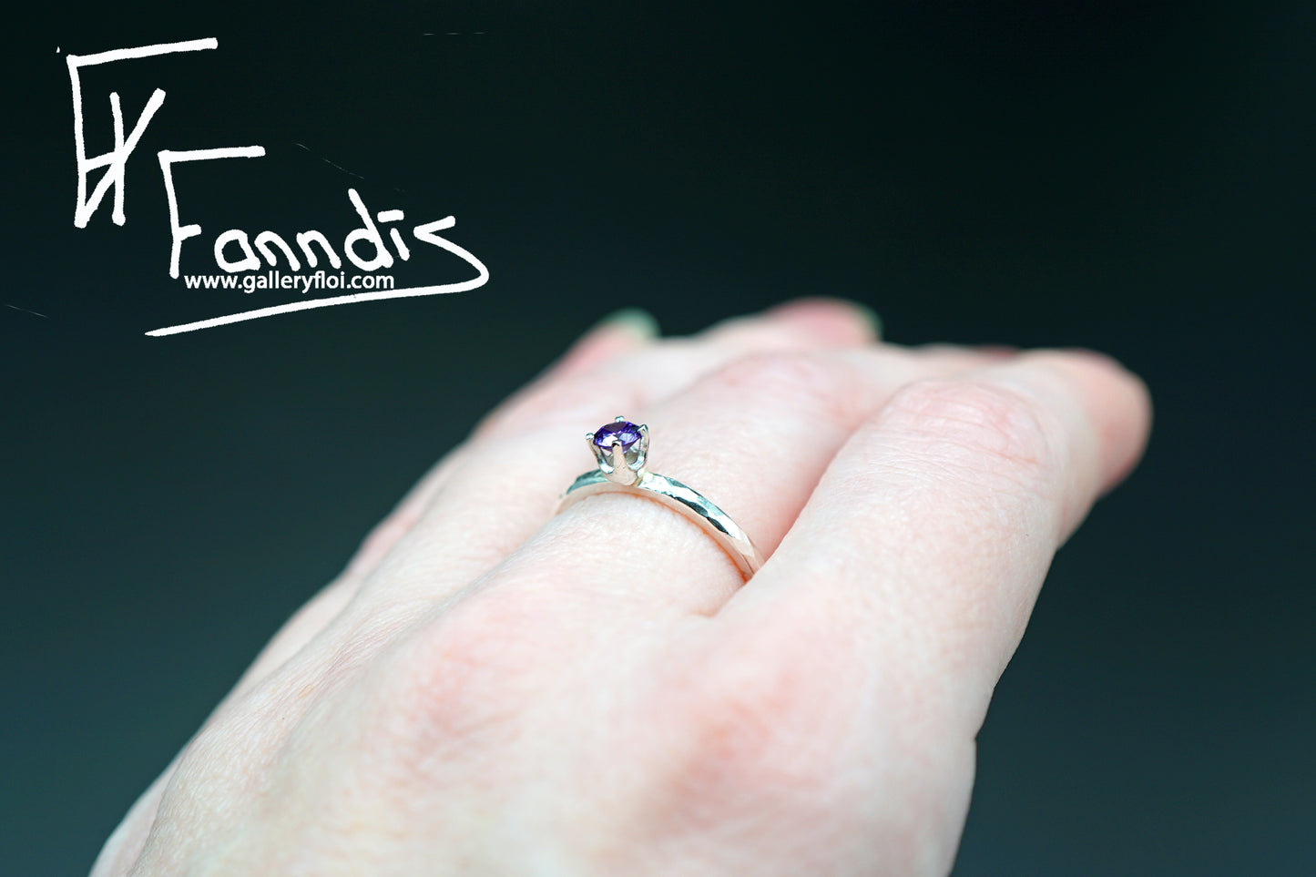 925 Silfur hringur með Zirkonia / 925 Silver ring with Zirkonia