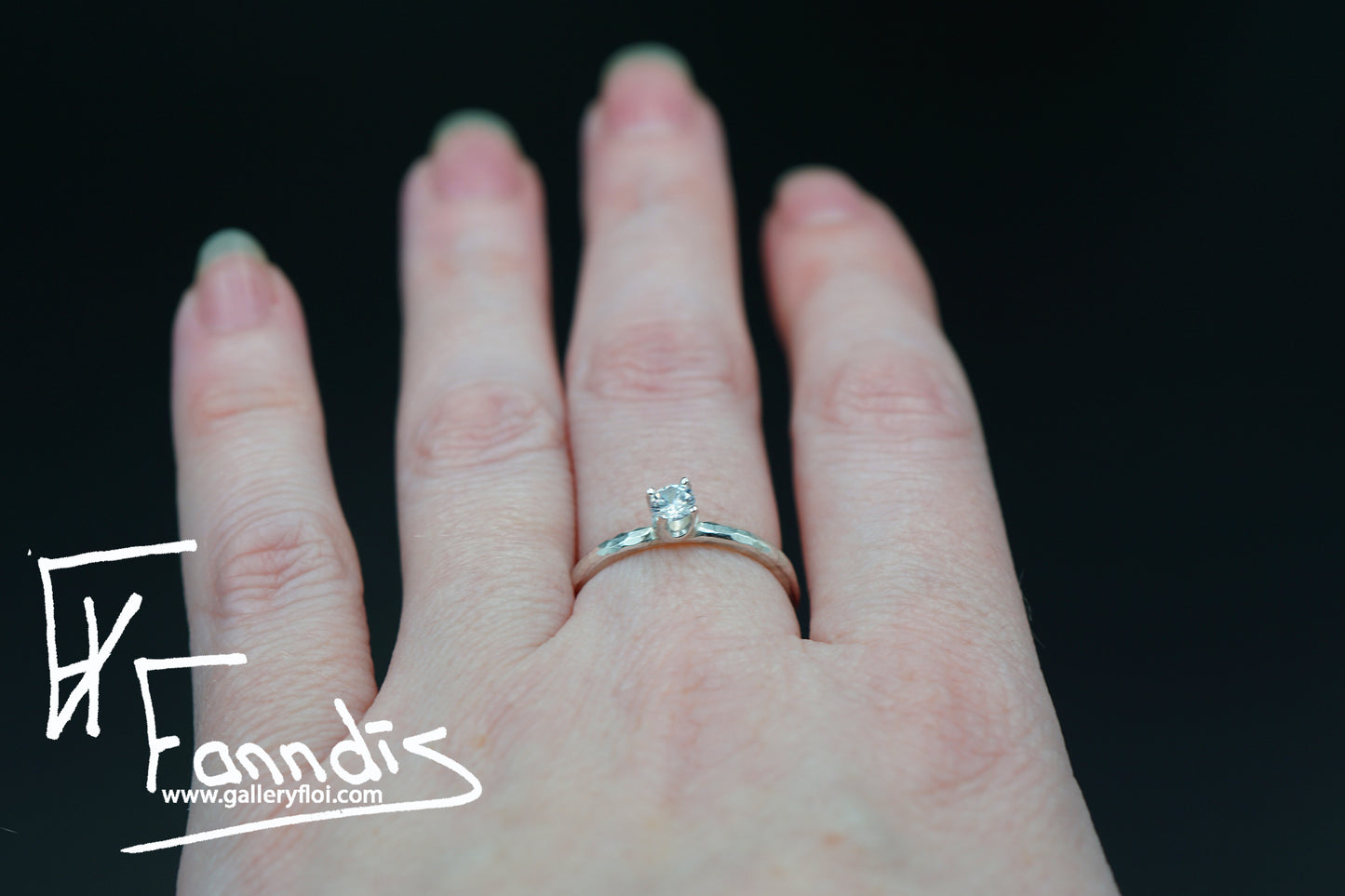925 Silfur hringur með Zirkonia / 925 Silver ring with Zirkonia
