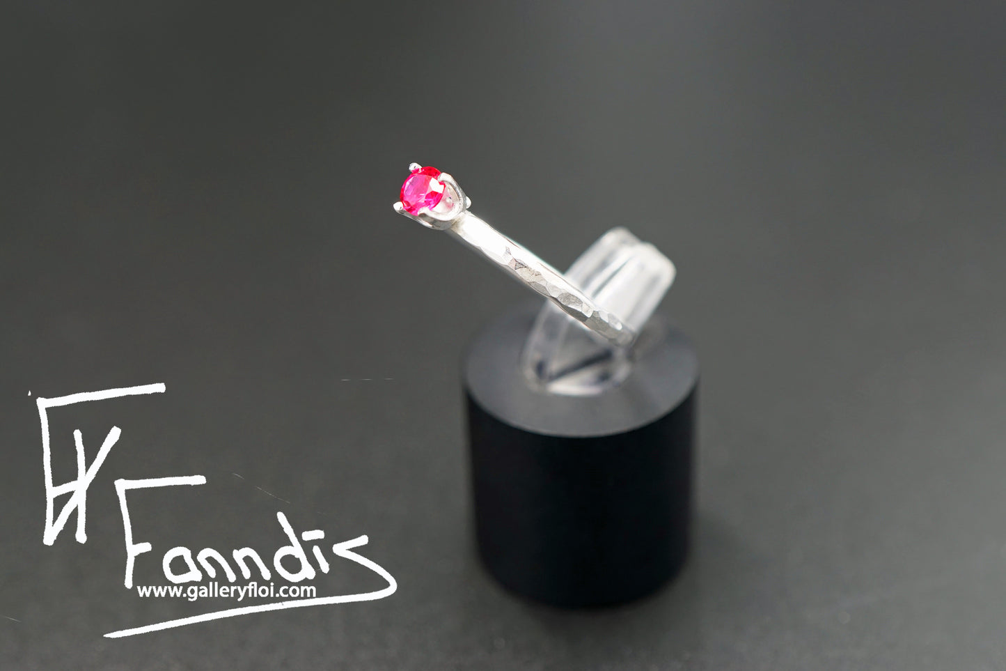 925 Silfur hringur með Zirkonia / 925 Silver ring with Zirkonia