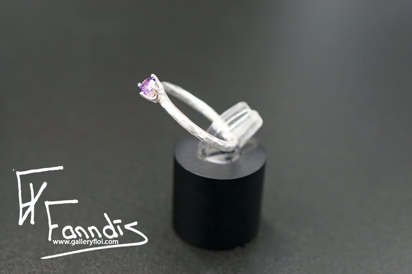 925 Silfur hringur með Zirkonia / 925 Silver ring with Zirkonia