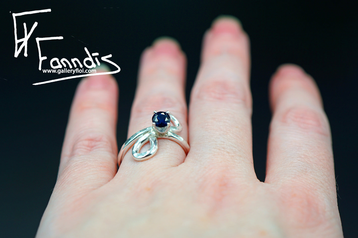 925 Silfur hringur með Zirkonia / 925 Silver ring with Zirkonia