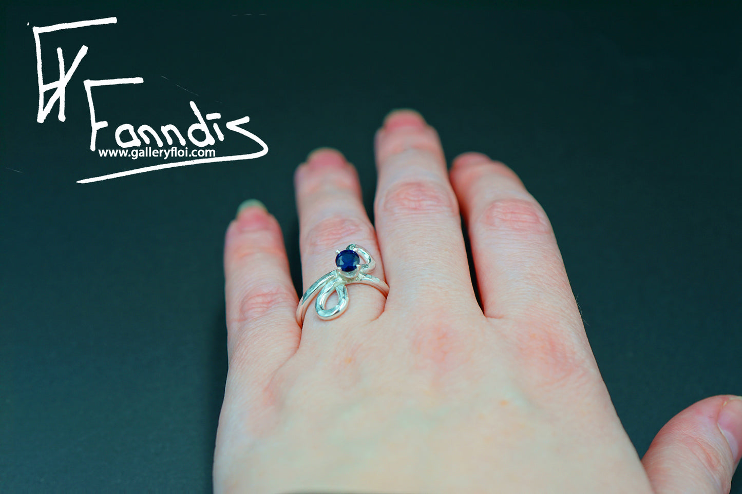 925 Silfur hringur með Zirkonia / 925 Silver ring with Zirkonia