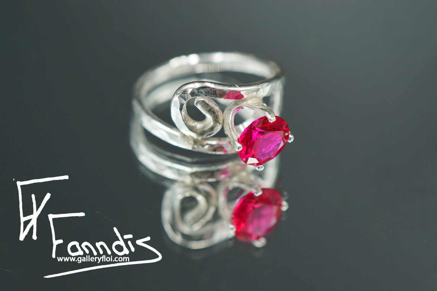 925 Silfur hringur með Zirkonia / 925 Silver ring with Zirkonia
