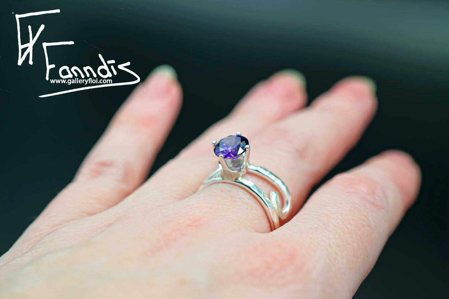 925 Silfur hringur með Zirkonia / 925 Silver ring with Zirkonia