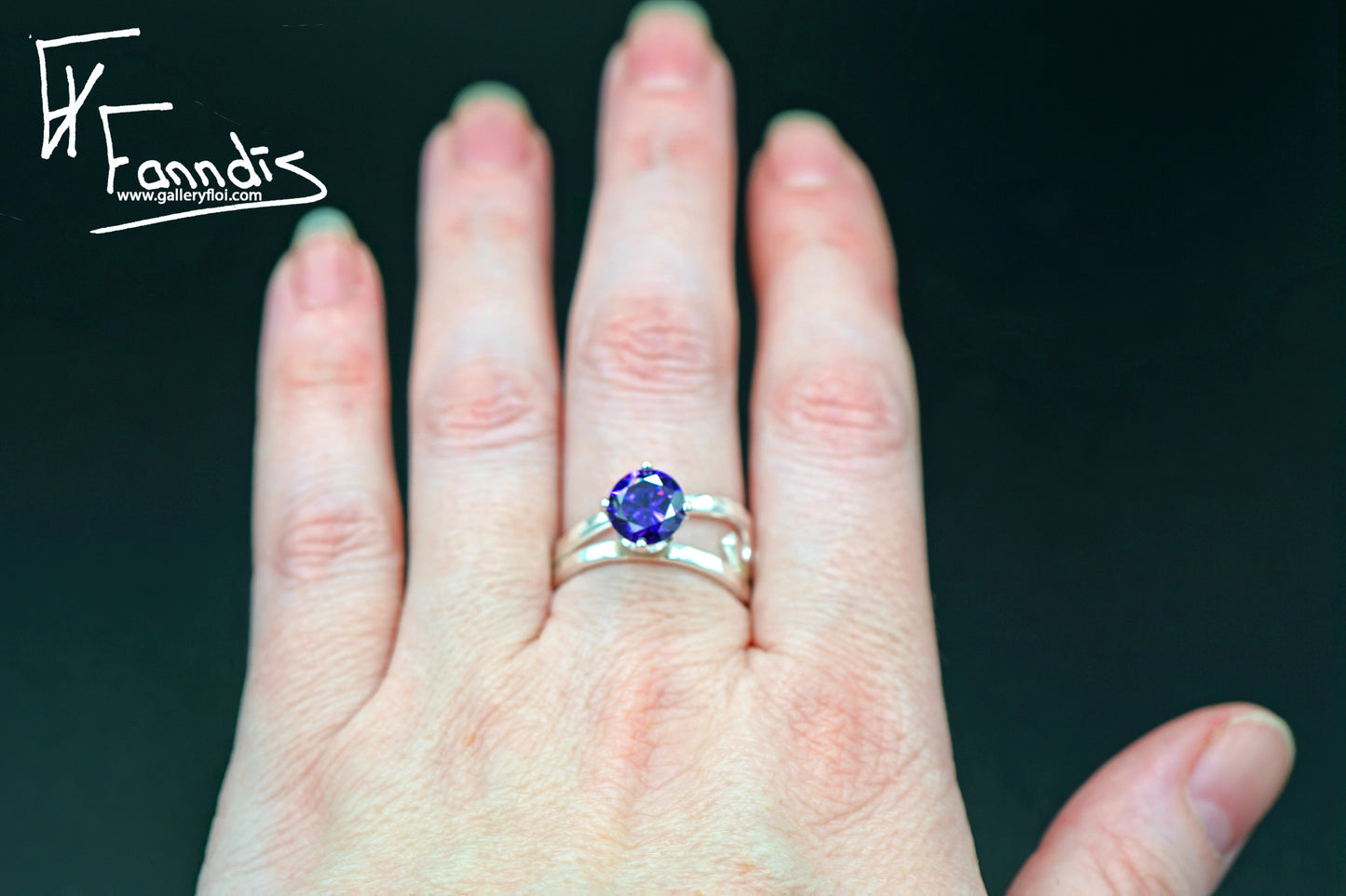 925 Silfur hringur með Zirkonia / 925 Silver ring with Zirkonia