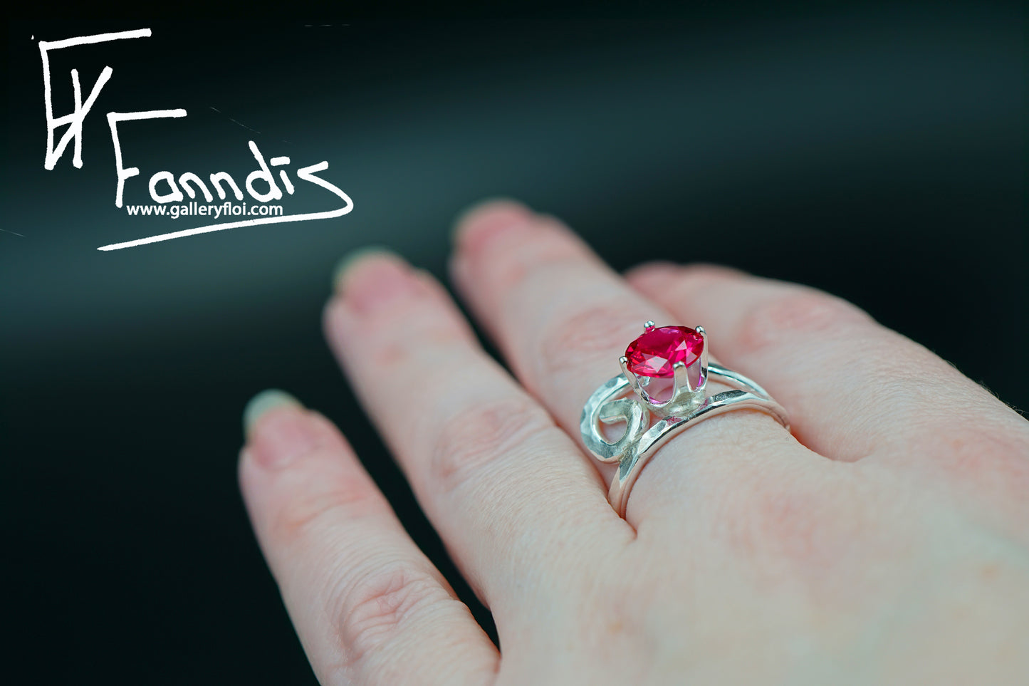 925 Silfur hringur með Zirkonia / 925 Silver ring with Zirkonia