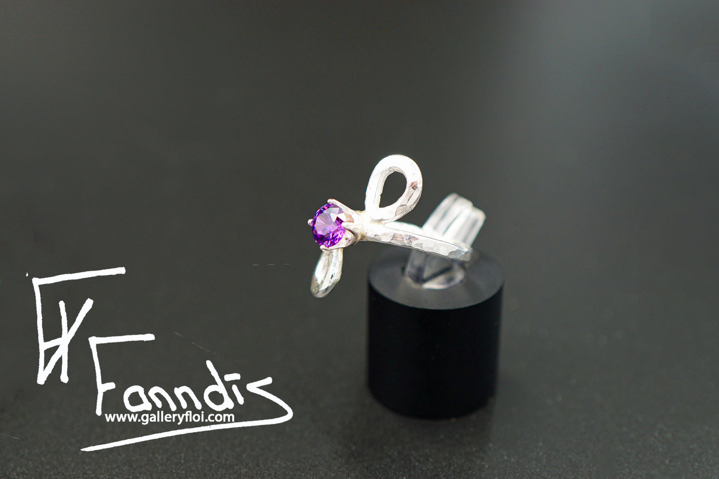 925 Silfur hringur með Zirkonia / 925 Silver ring with Zirkonia