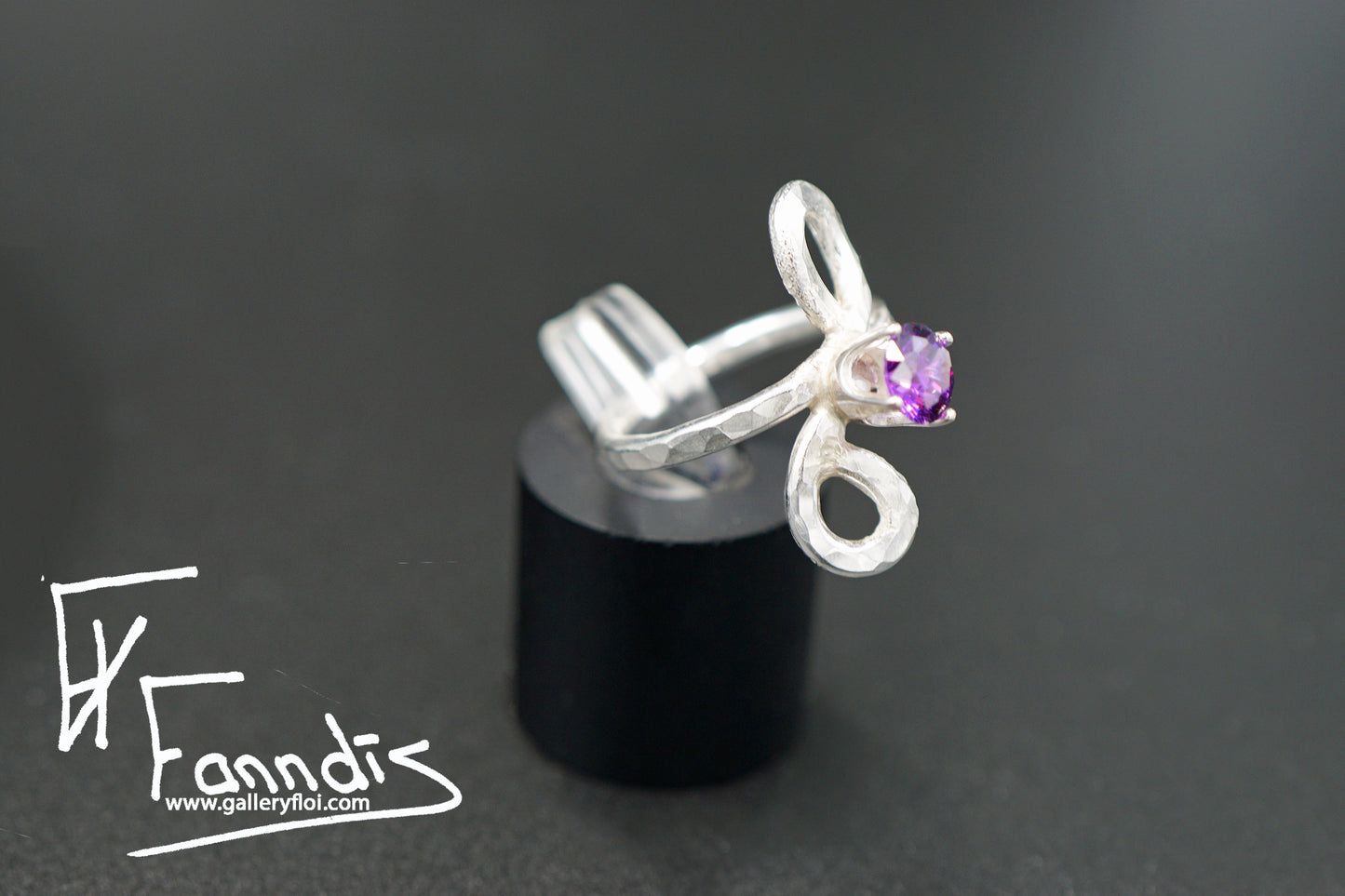 925 Silfur hringur með Zirkonia / 925 Silver ring with Zirkonia