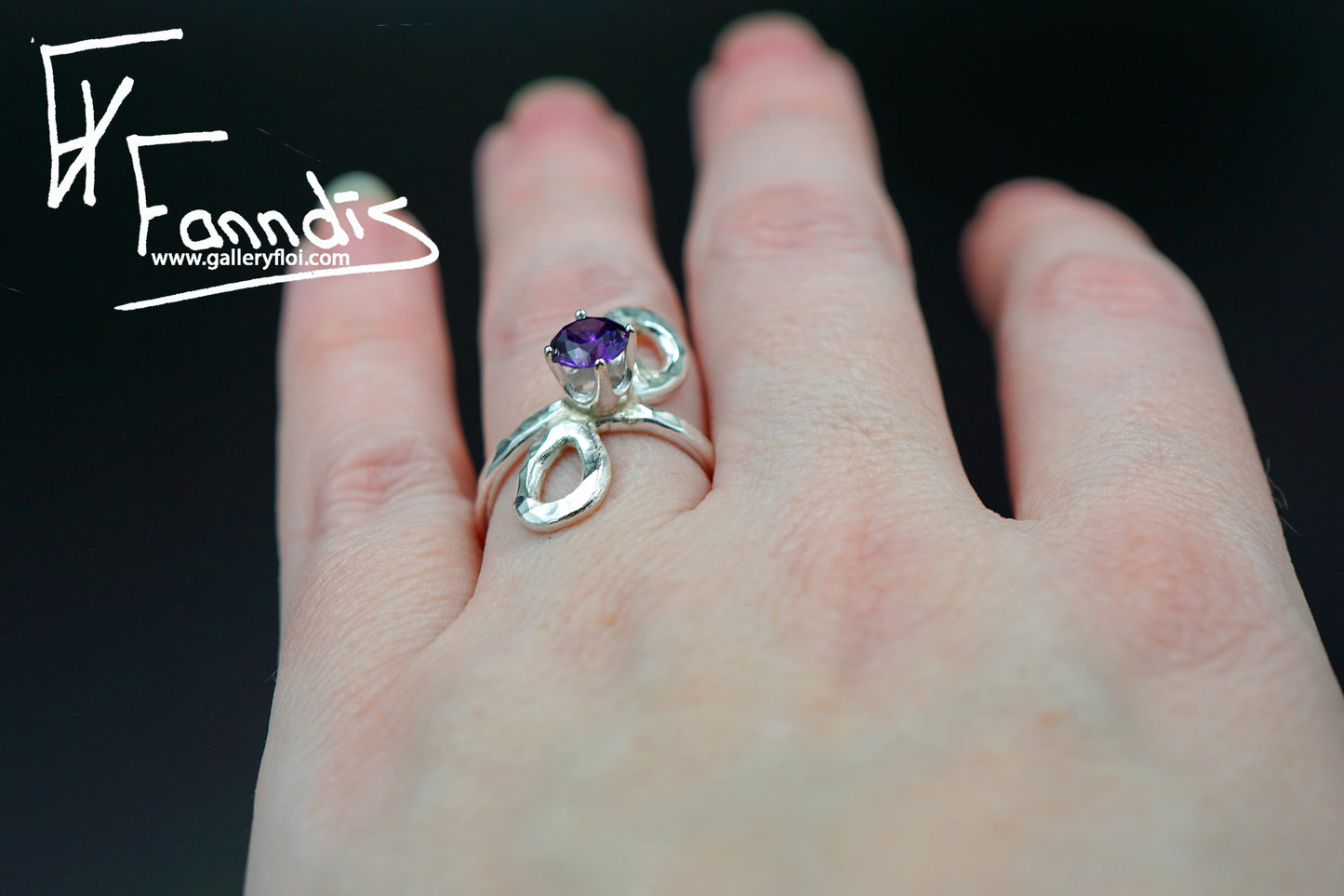 925 Silfur hringur með Zirkonia / 925 Silver ring with Zirkonia