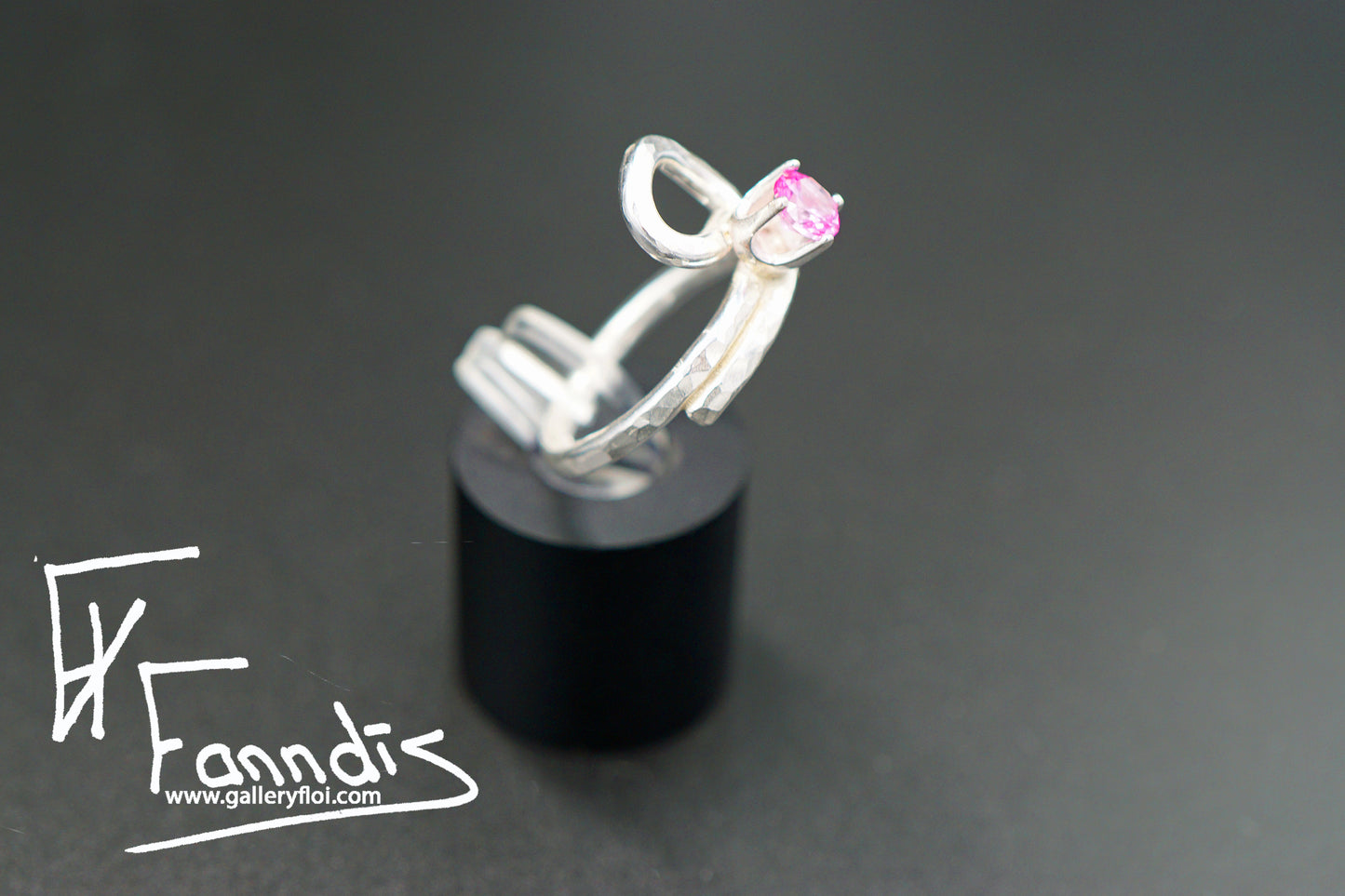 925 Silfur hringur með Zirkonia / 925 Silver ring with Zirkonia