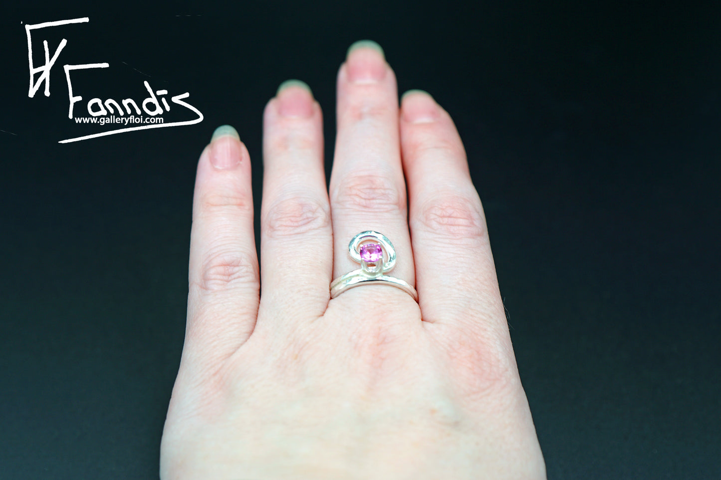 925 Silfur hringur með Zirkonia / 925 Silver ring with Zirkonia