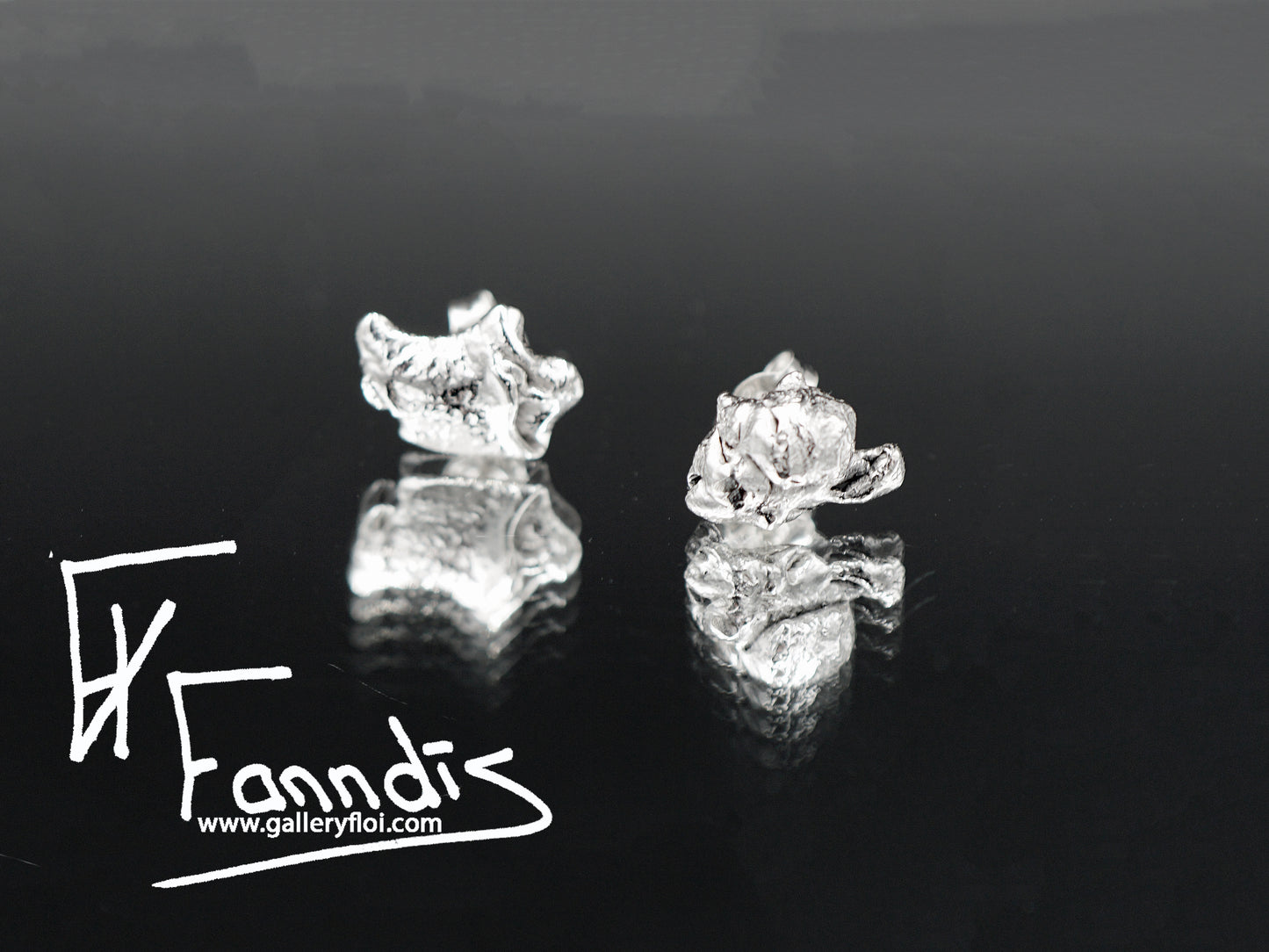 925 Sterling silfur pinna eyrnalokkar / 925 Sterling silver stud earrings