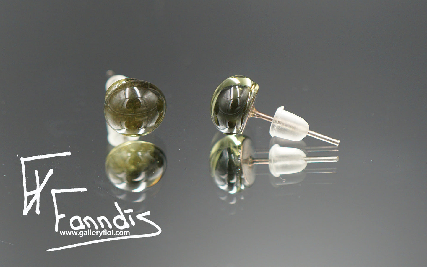 Einstök pinna eyrnalokkar Dökk Stál Grár / Unique stud earrings Dark Steel Grey