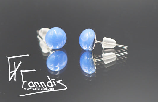 Einstök pinna eyrnalokkar Periwinkle Blár / Unique stud earrings Periwinkle Blue