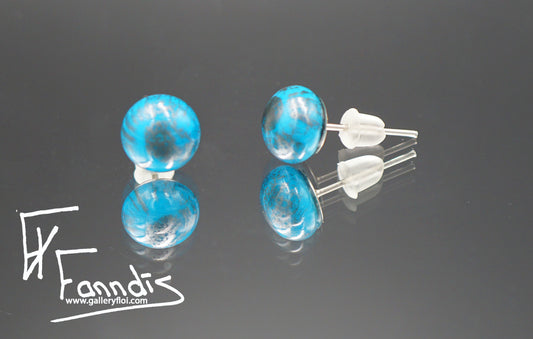 664   Einstök pinna eyrnalokkar  / Unique stud earrings