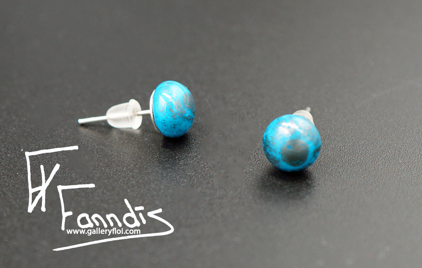 664 Einstök pinna eyrnalokkar / Unique stud earrings