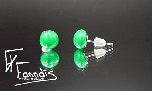 Einstök pinna eyrnalokkar Gras Grænn / Unique stud earrings Grass Green