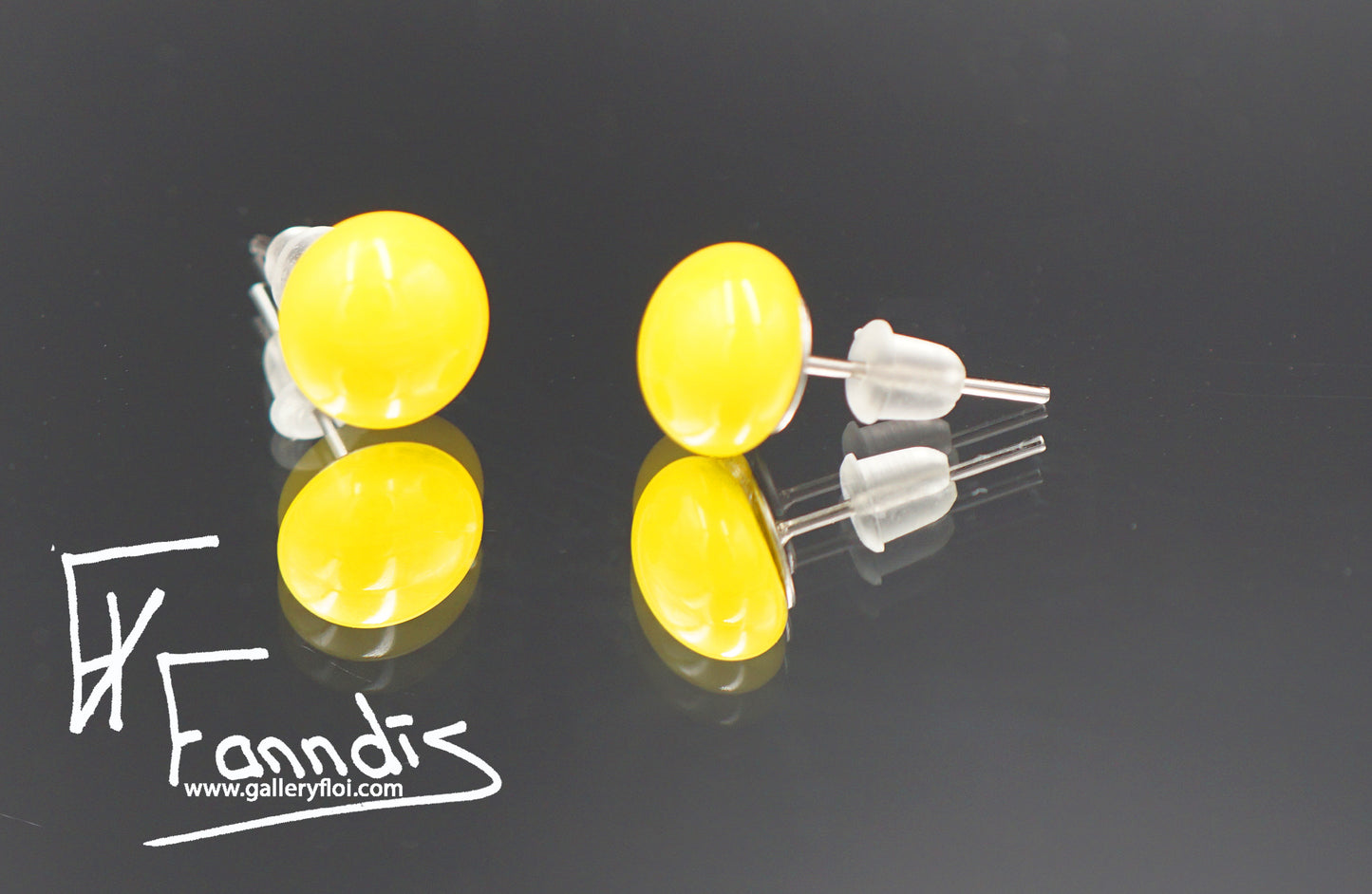 Einstök pinna eyrnalokkar Fífil gulur / Unique stud earrings Daffodil Yellow