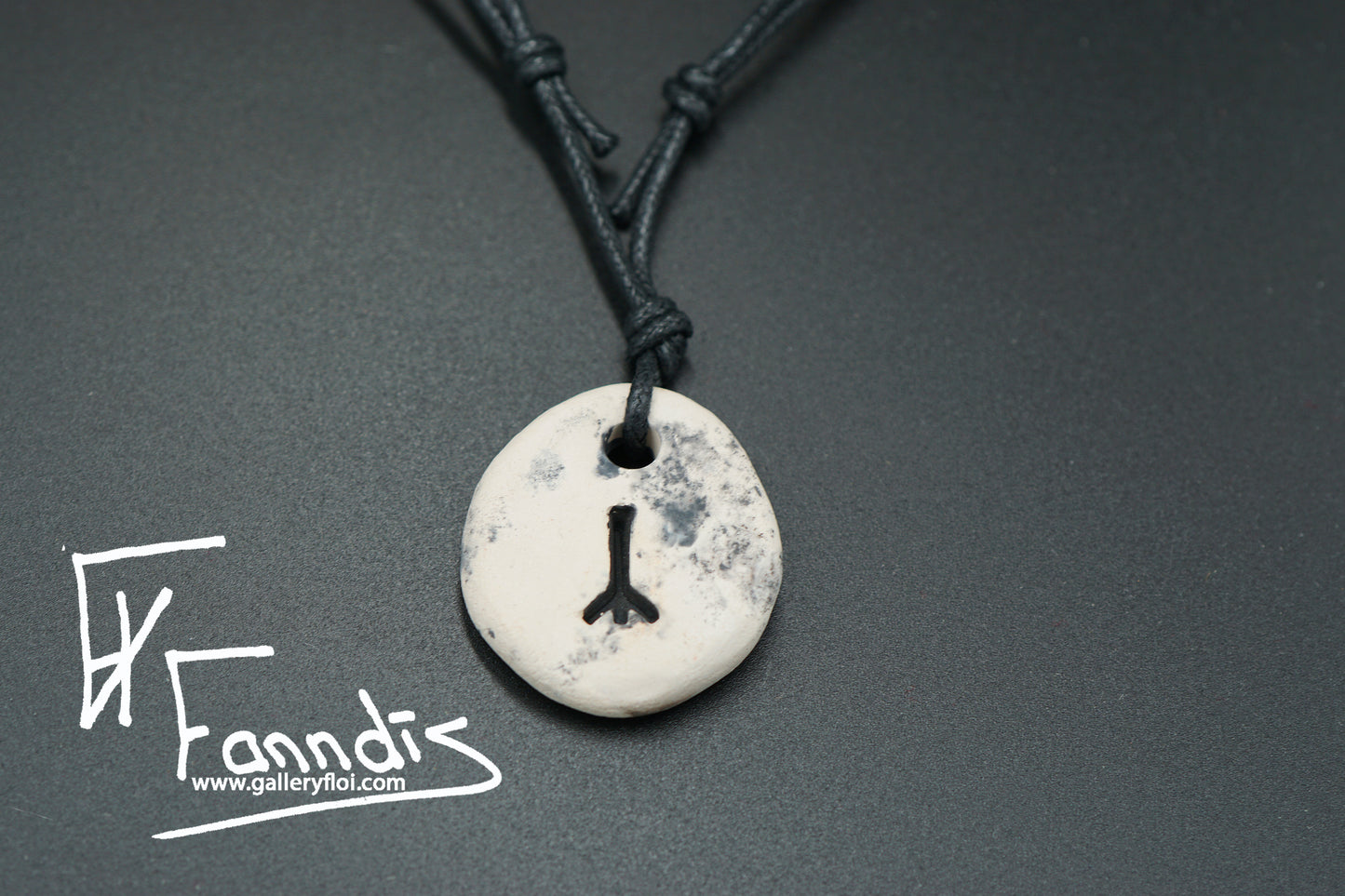 Víkinga rúna hálsmen / Viking rune necklace