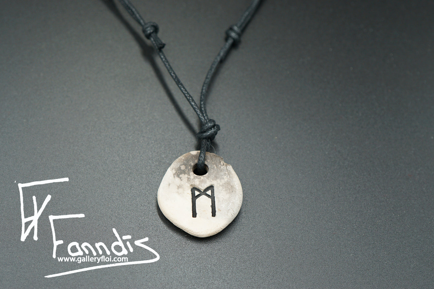 Víkinga rúna hálsmen / Viking rune necklace