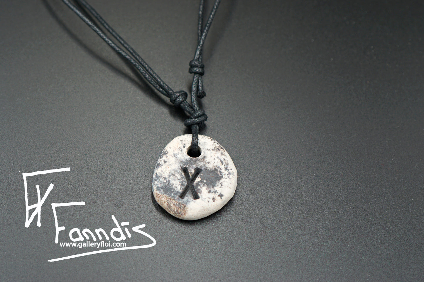 Víkinga rúna hálsmen / Viking rune necklace