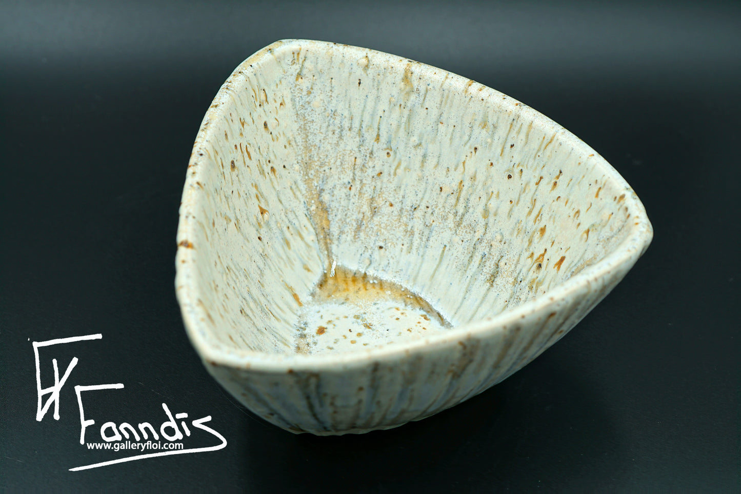 Flói skál með sandi úr Hvítá Lítil / Flói bowl with sand from glacier river Hvítá Small (180 ml)