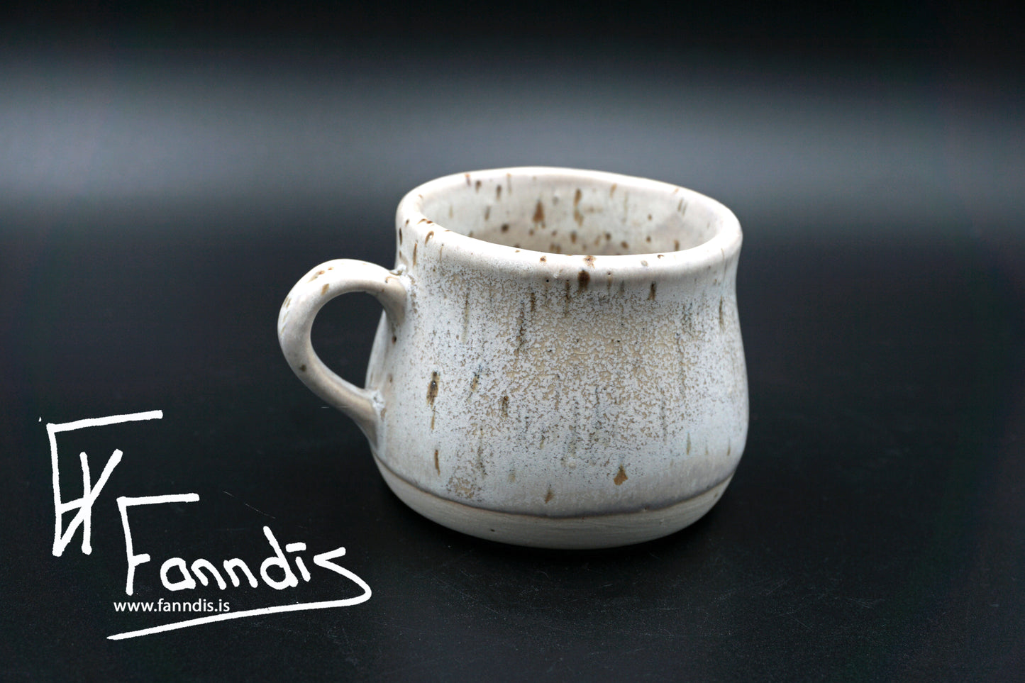 Bolli með hrauni / Cup with lava (150 ml)
