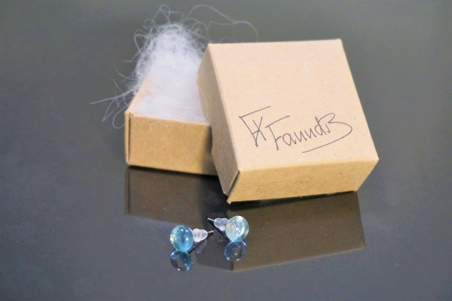 Einstök pinna eyrnalokkar Barna Blár/ Unique stud earrings Baby Blue