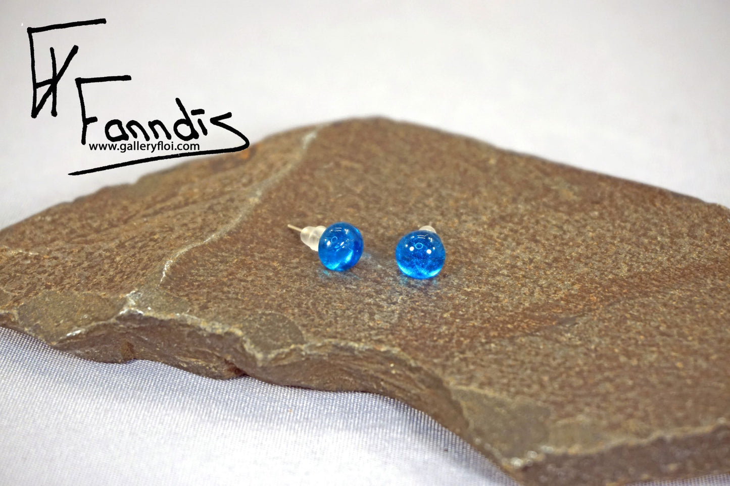 Einstök pinna eyrnalokkar Dökk Grænblár / Unique stud earrings Dark Turquoise