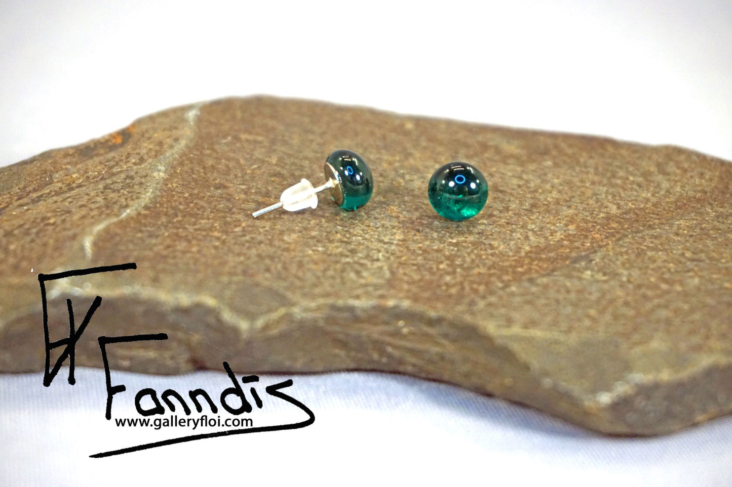 Einstök pinna eyrnalokkar Dökk Grænblár / Unique stud earrings Dark Teal