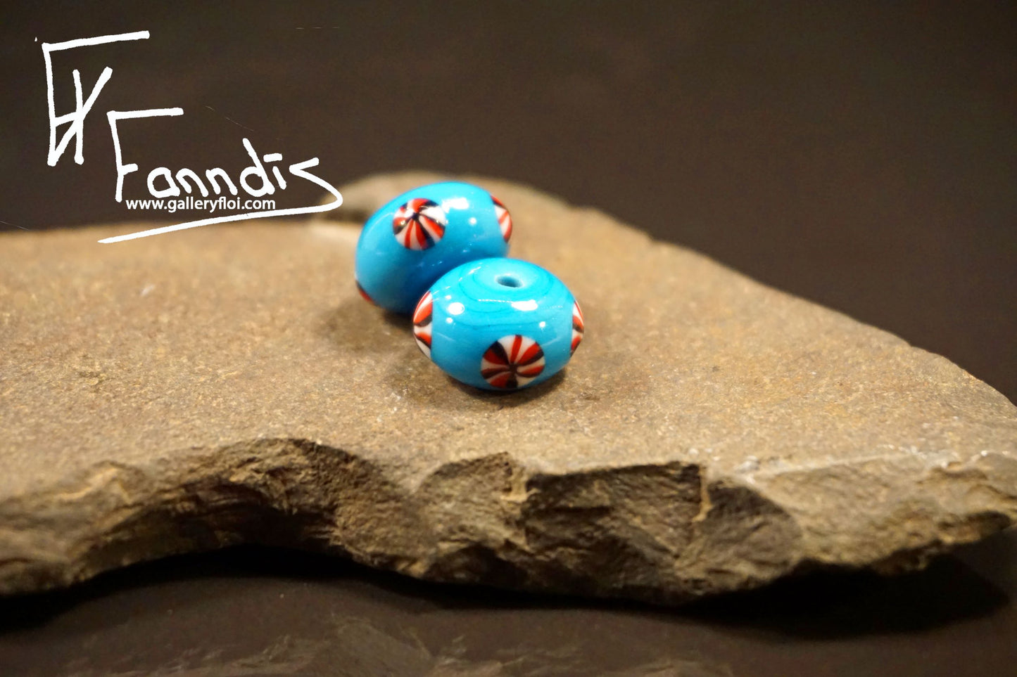 Víkinga glerperlur (söguleg eftirmynd) / Viking glass bead (historical replica)