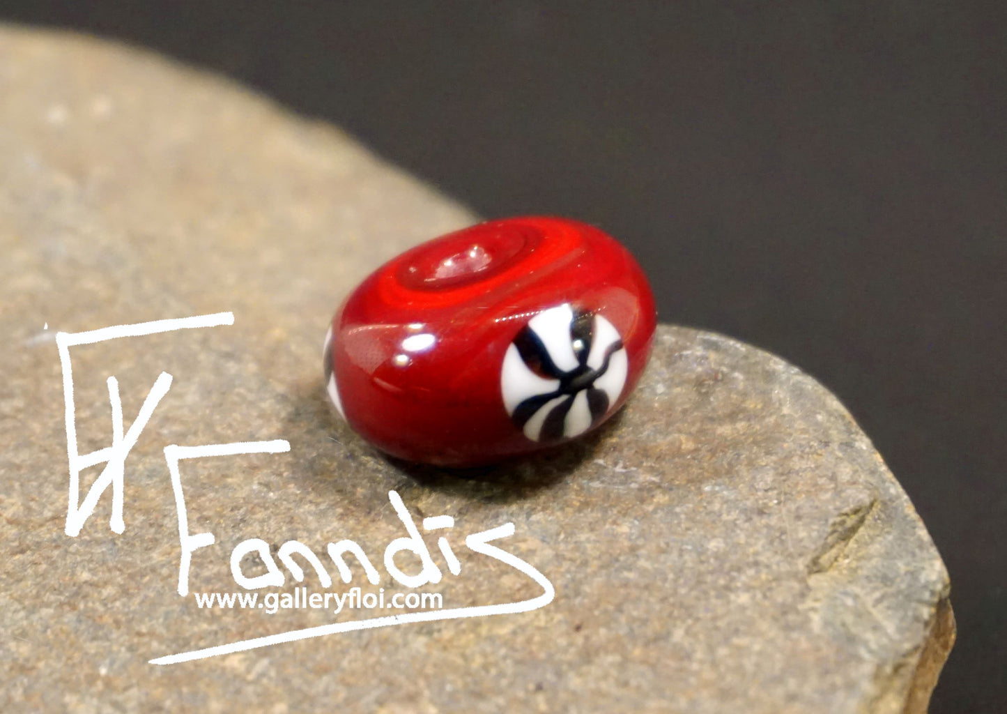 Víkinga glerperlur (söguleg eftirmynd) / Viking glass bead (historical replica)